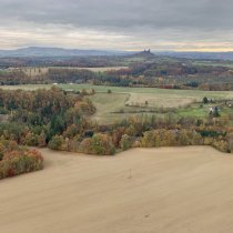 Podzimní let balonem v Českém ráji, Hoši v koši, Trosky